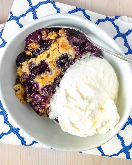 4-Ingredient Blueberry “Dump Cake” Is the Zero-Effort Dessert of Summer